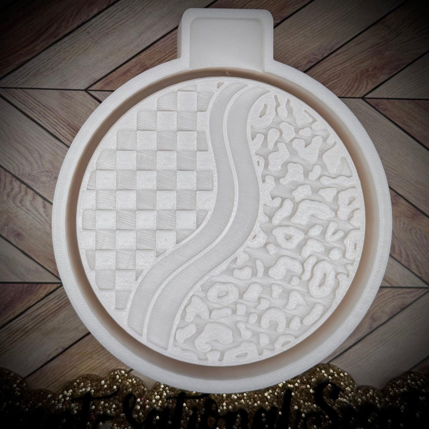 Checkered/Leopard Wavy mold