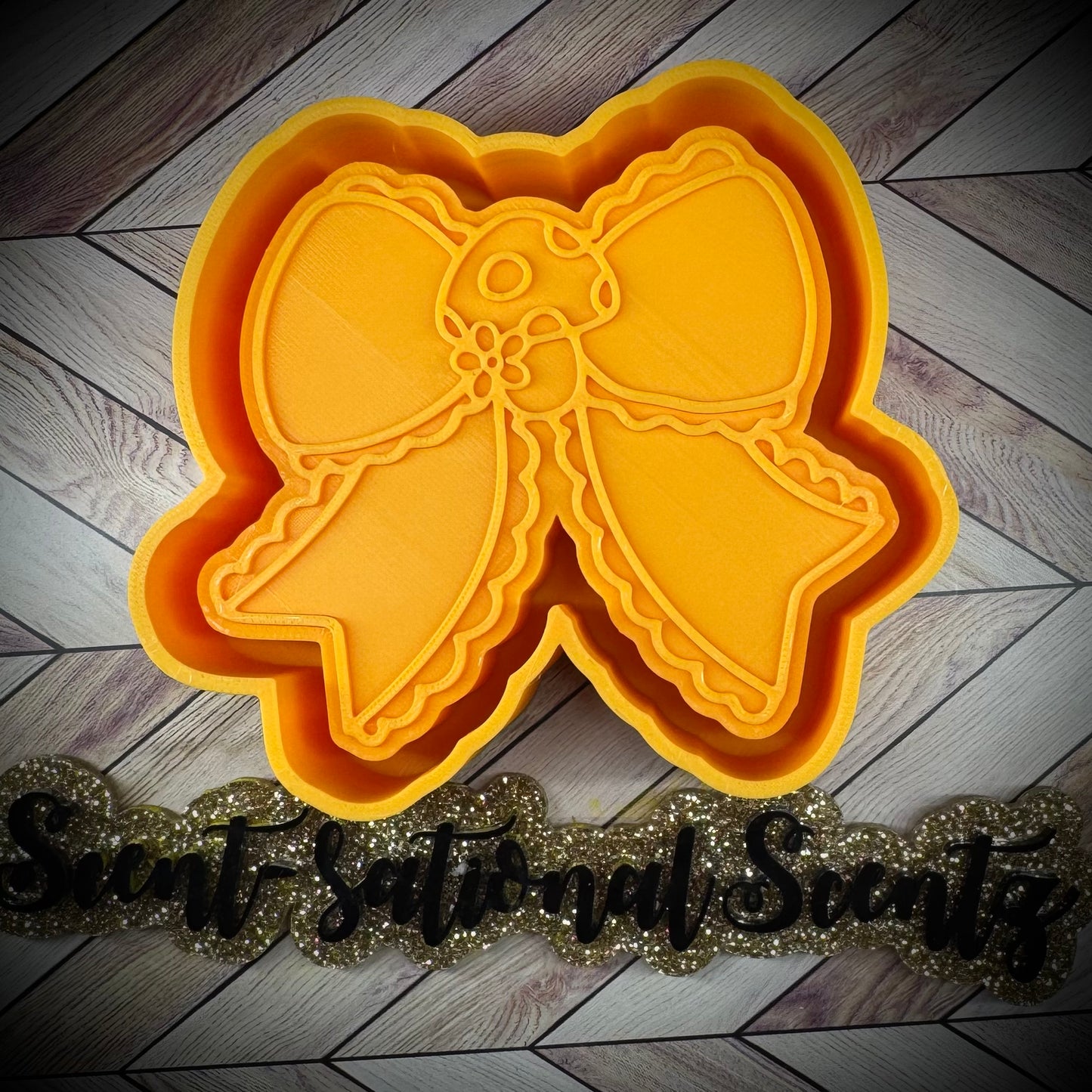 Mushroom Bow mold