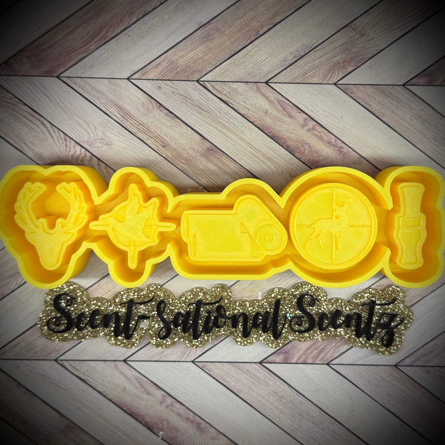 Hunting Freshie Charm Minis mold