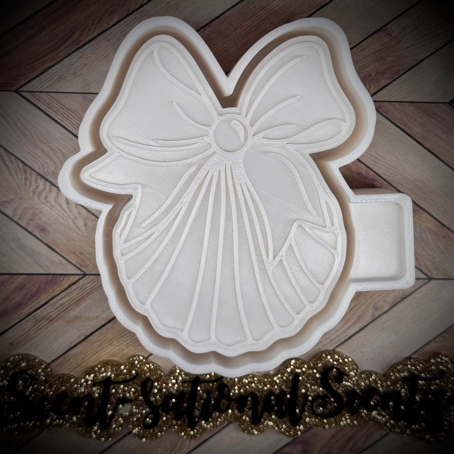 Seashell w/Bow mold(538)