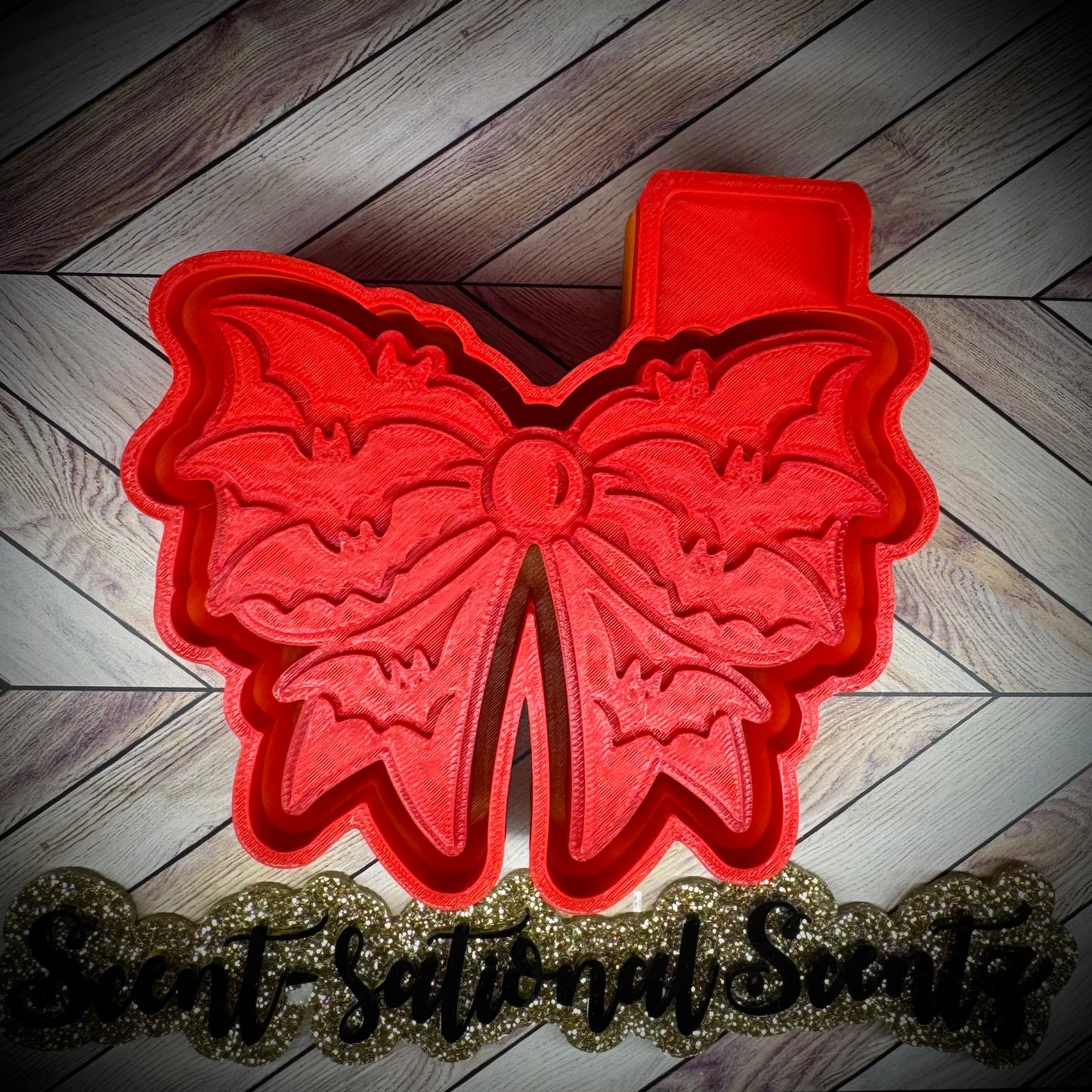 Batty Bow mold
