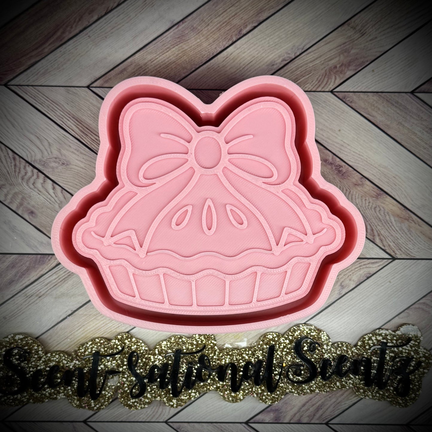 Pie w/Bow mold