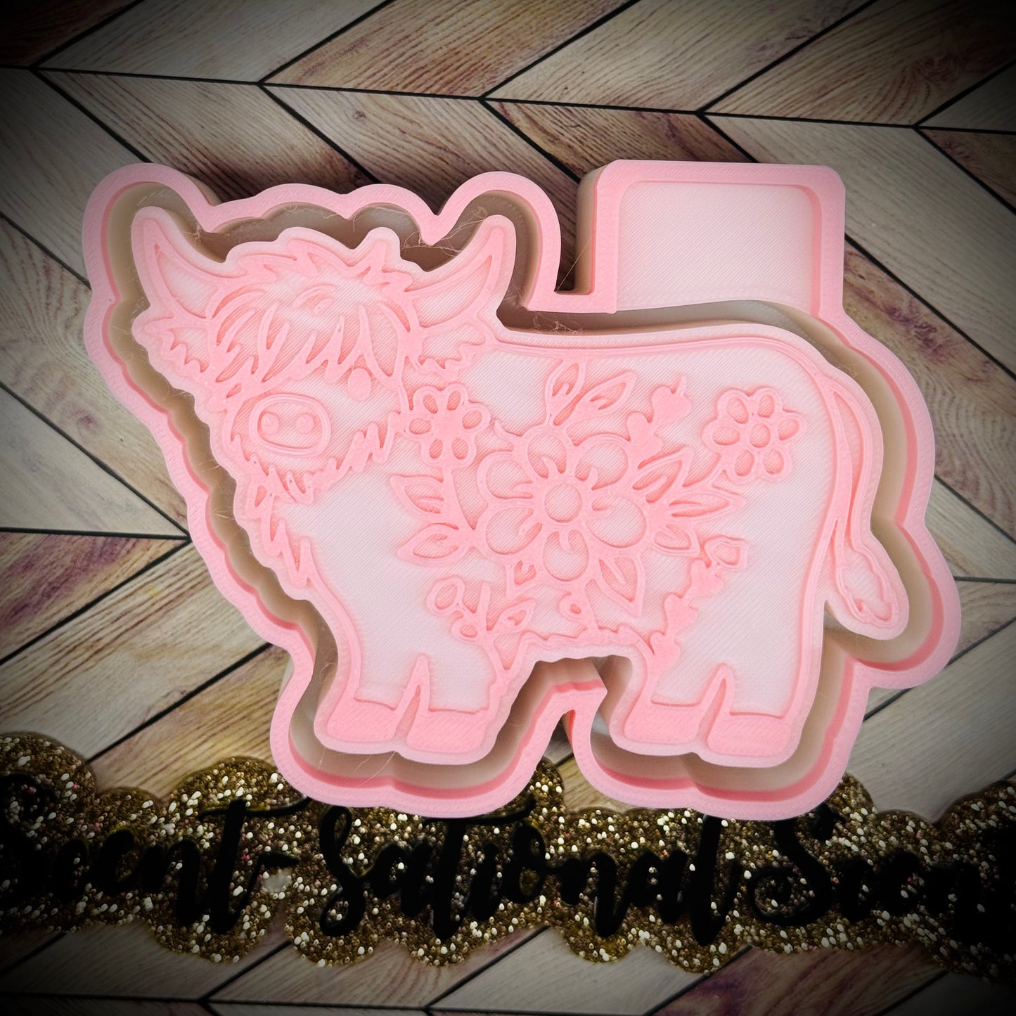 Floral cow mold(583)