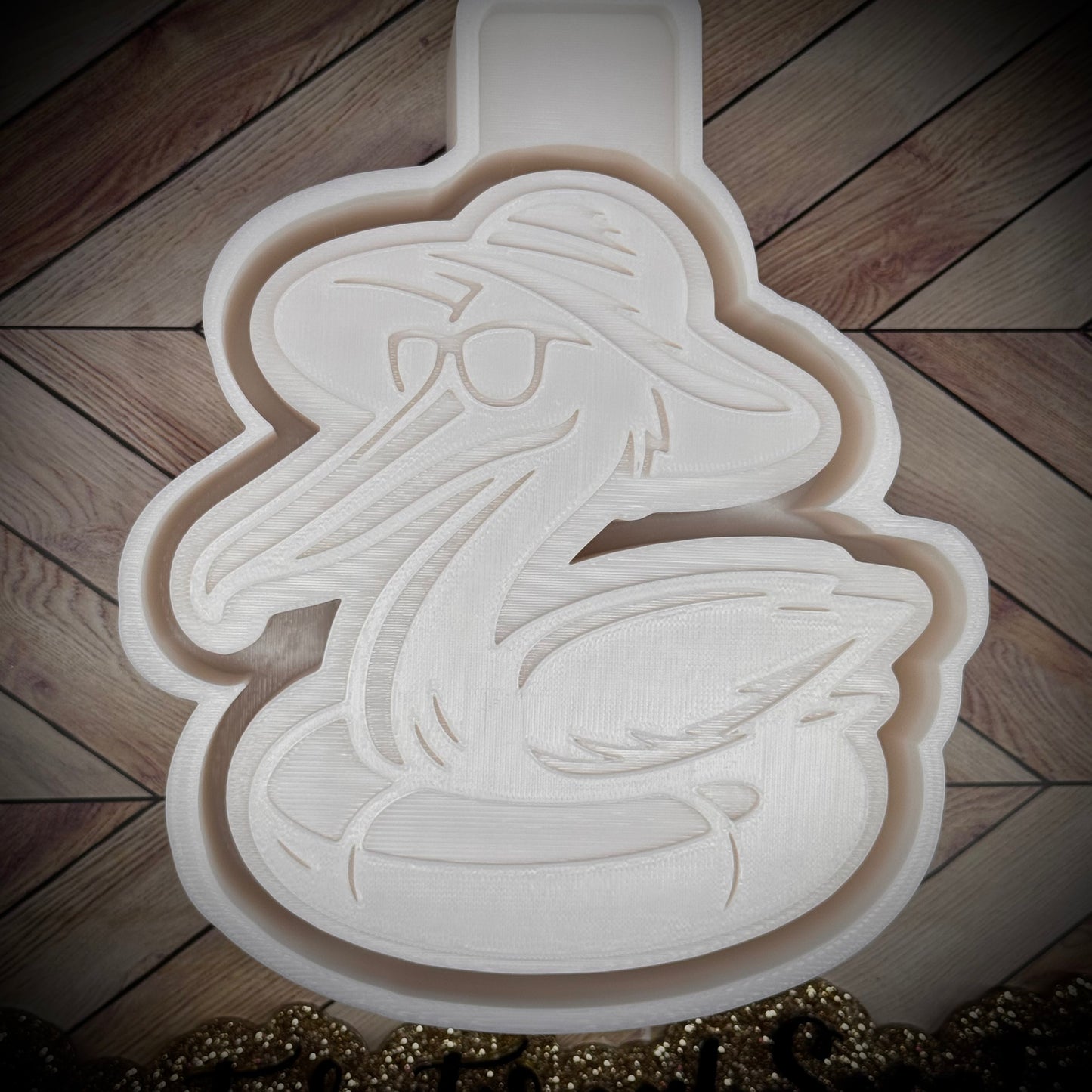 RNYC Pelican on a float mold(429)