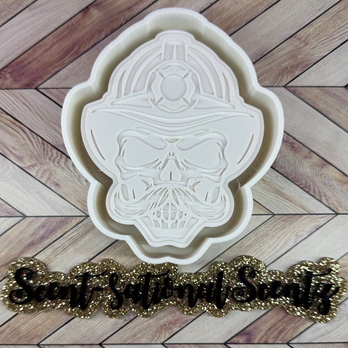 Skelly Fireman Freshie Mold- (225)