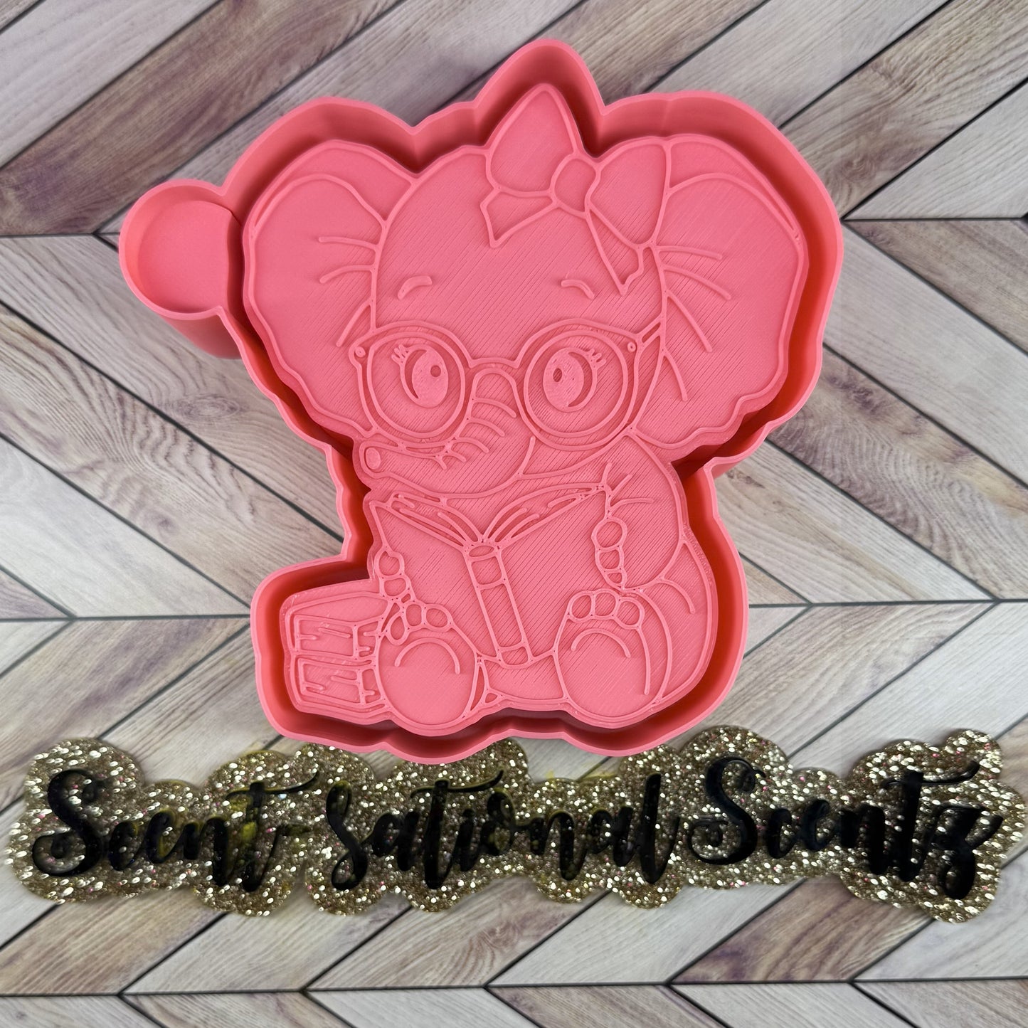 Reading Elephant Freshie Mold(27)
