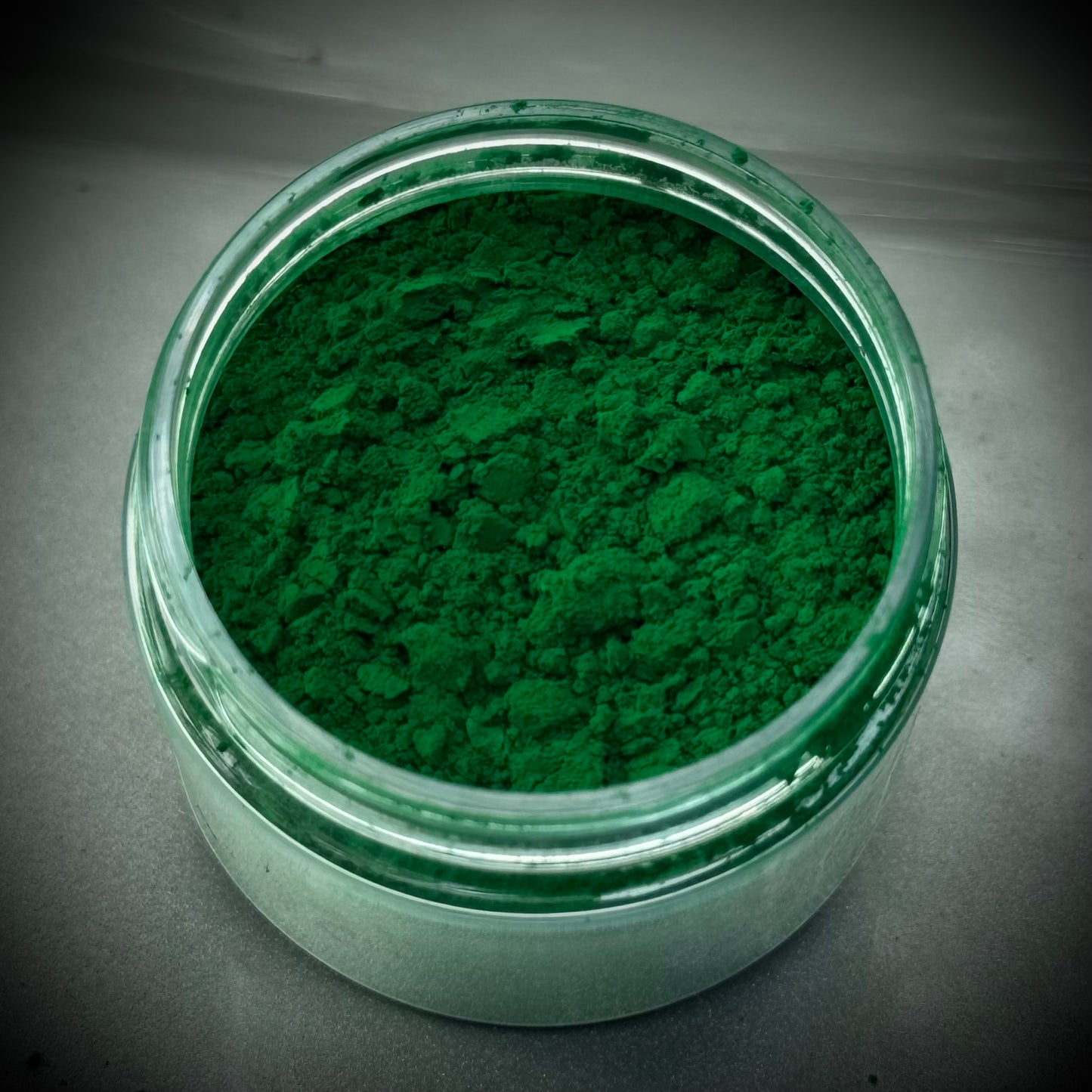 Shamrock green pigment