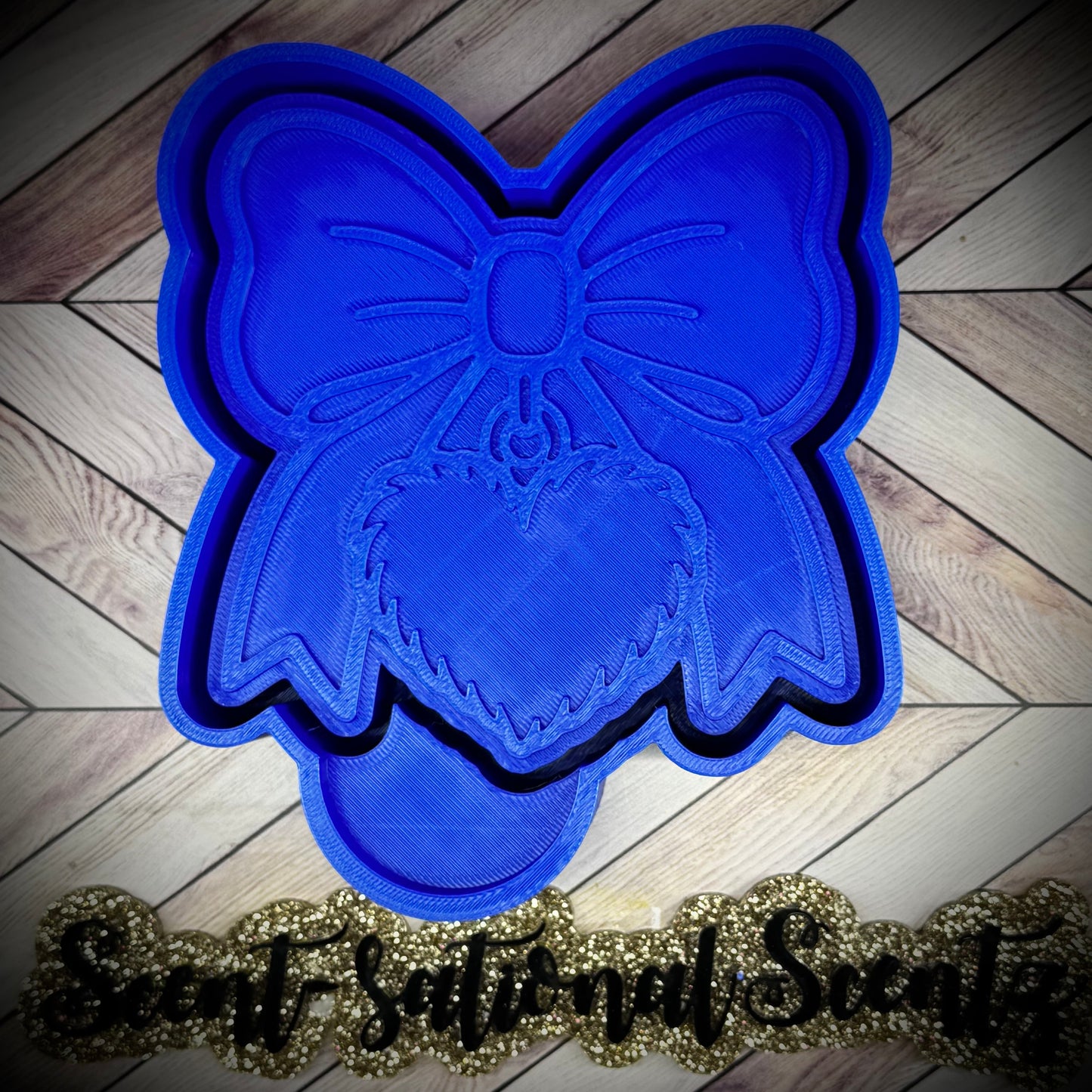 Furry Green Man Heart Bow mold