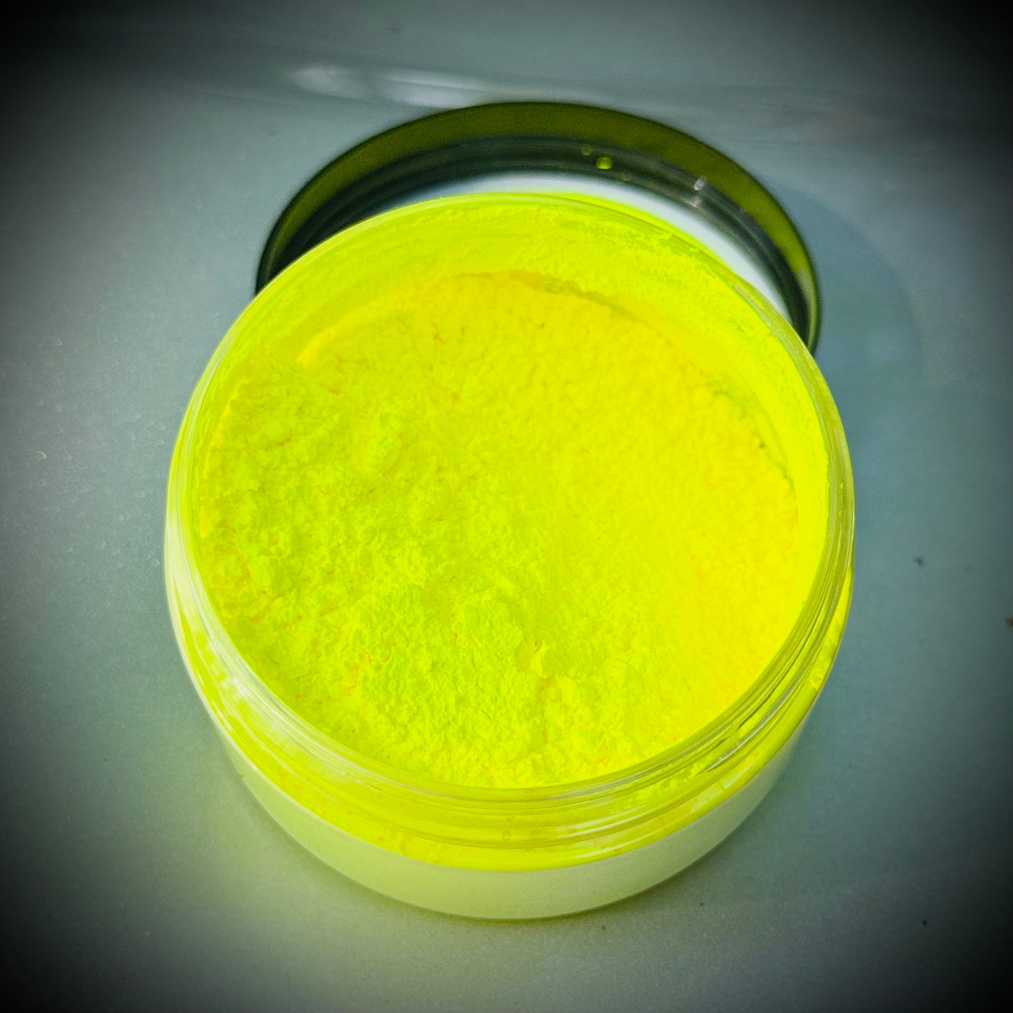 Lemon Drop neon yellow pigment