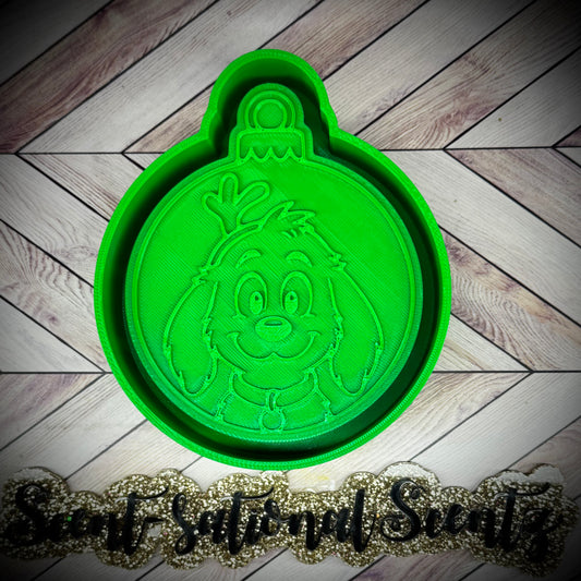 Ornament w/Max mold
