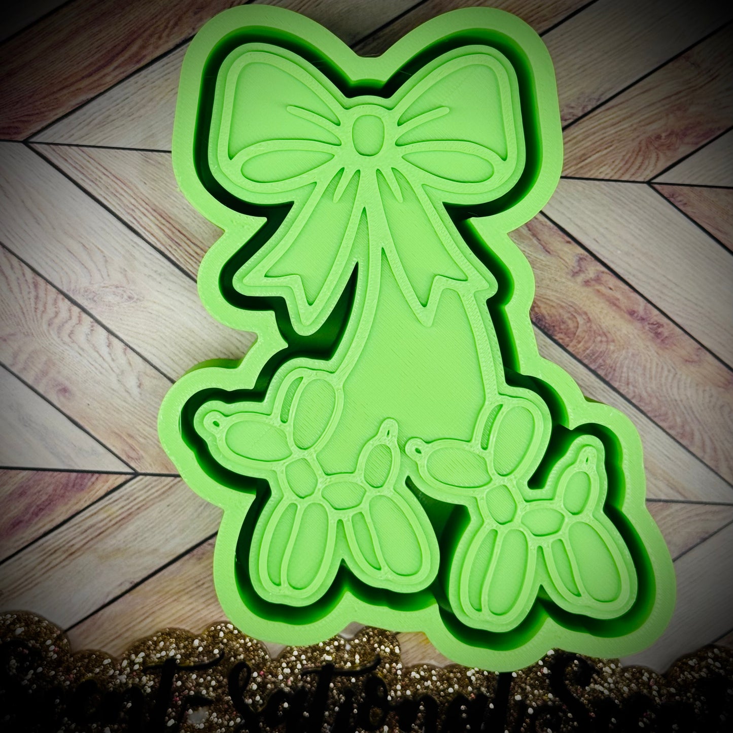Balloon Dog Cherry Bow mold