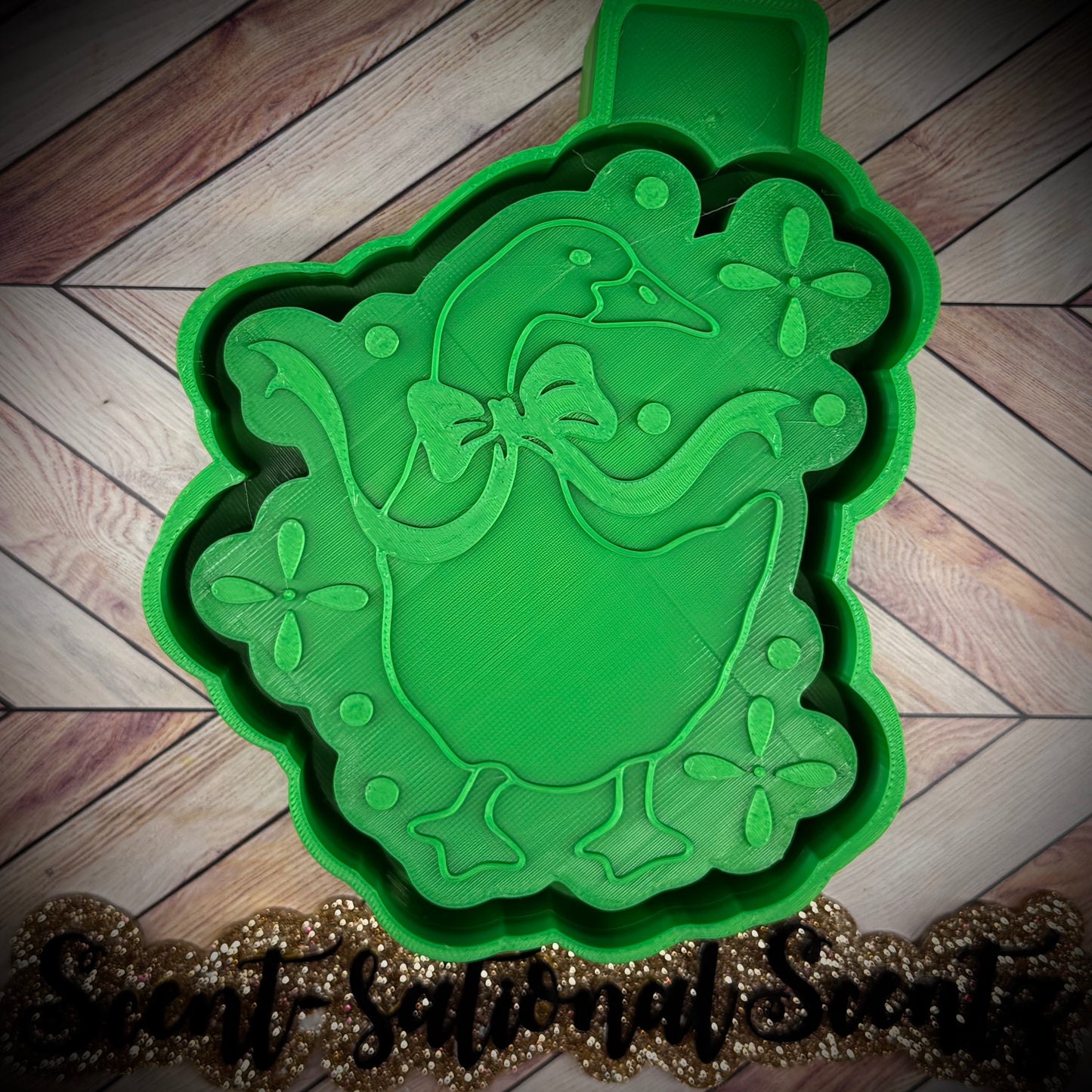 Lucy Goosey mold(532)