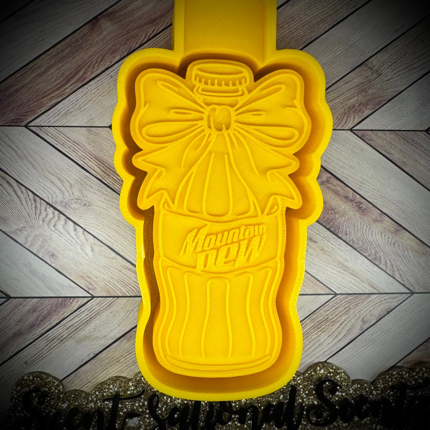 Mnt Dew Bow Bottle mold