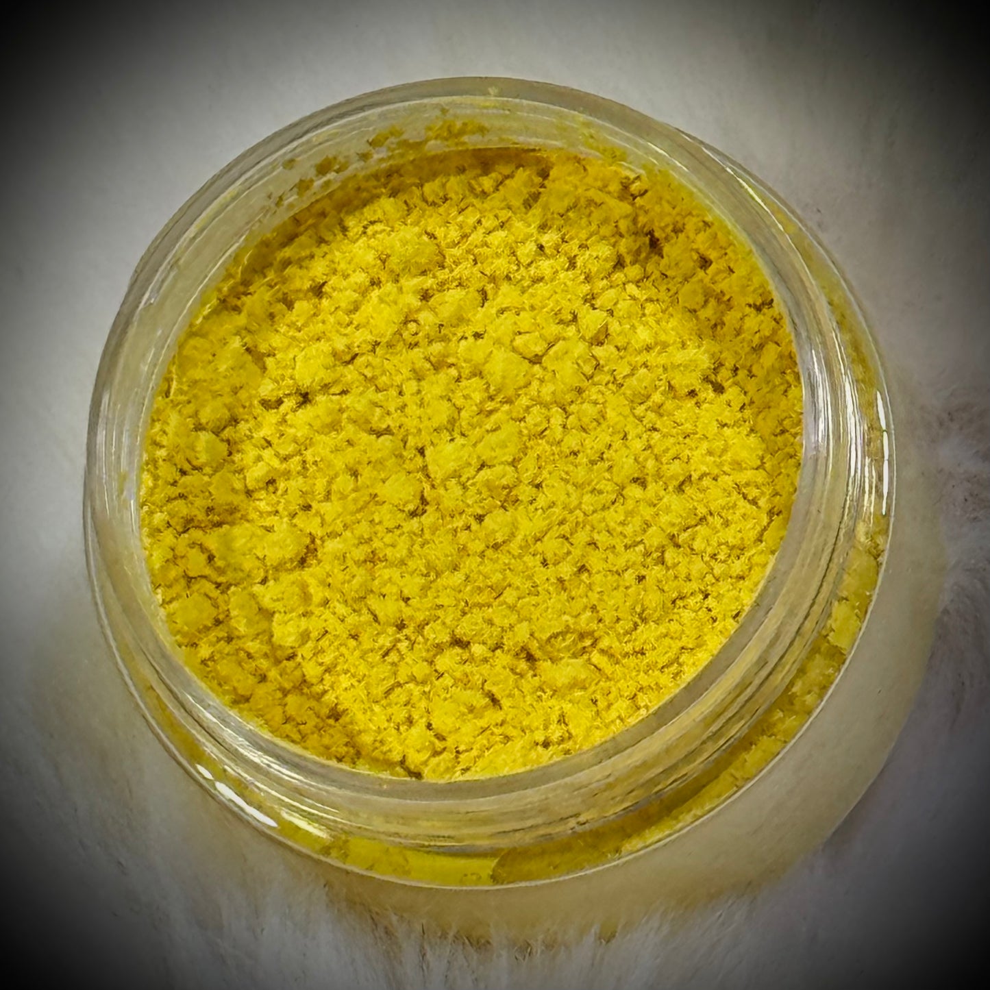 Lizzy yellow pigment