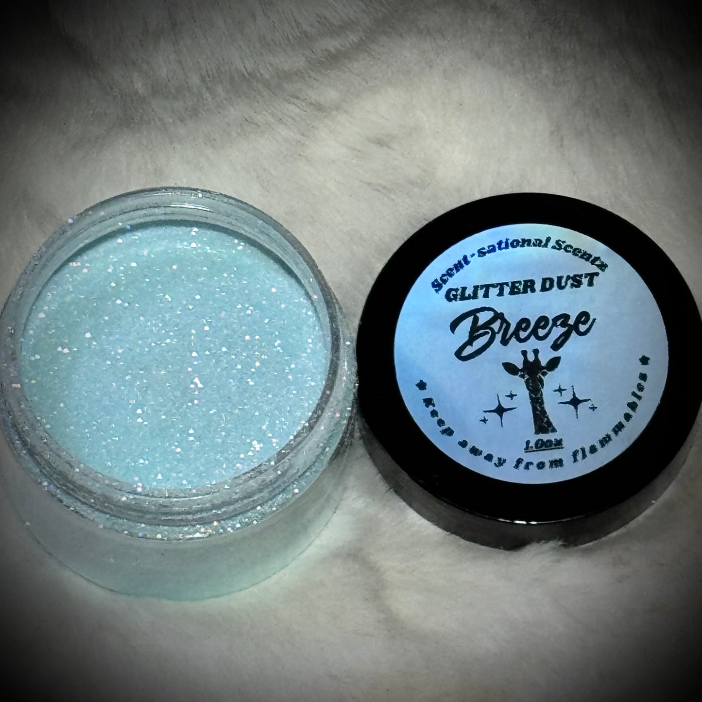 Breeze glitter dust