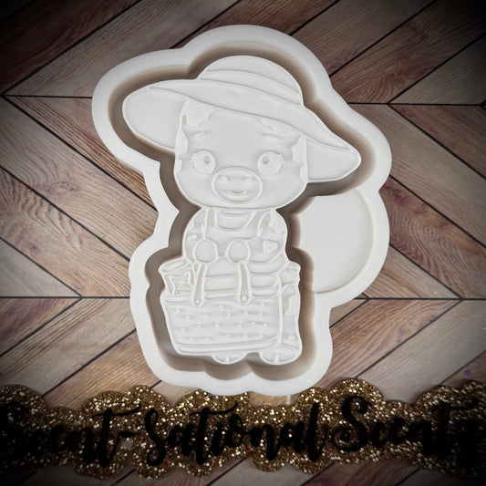 Dairy Cow w/Beach Bag mold