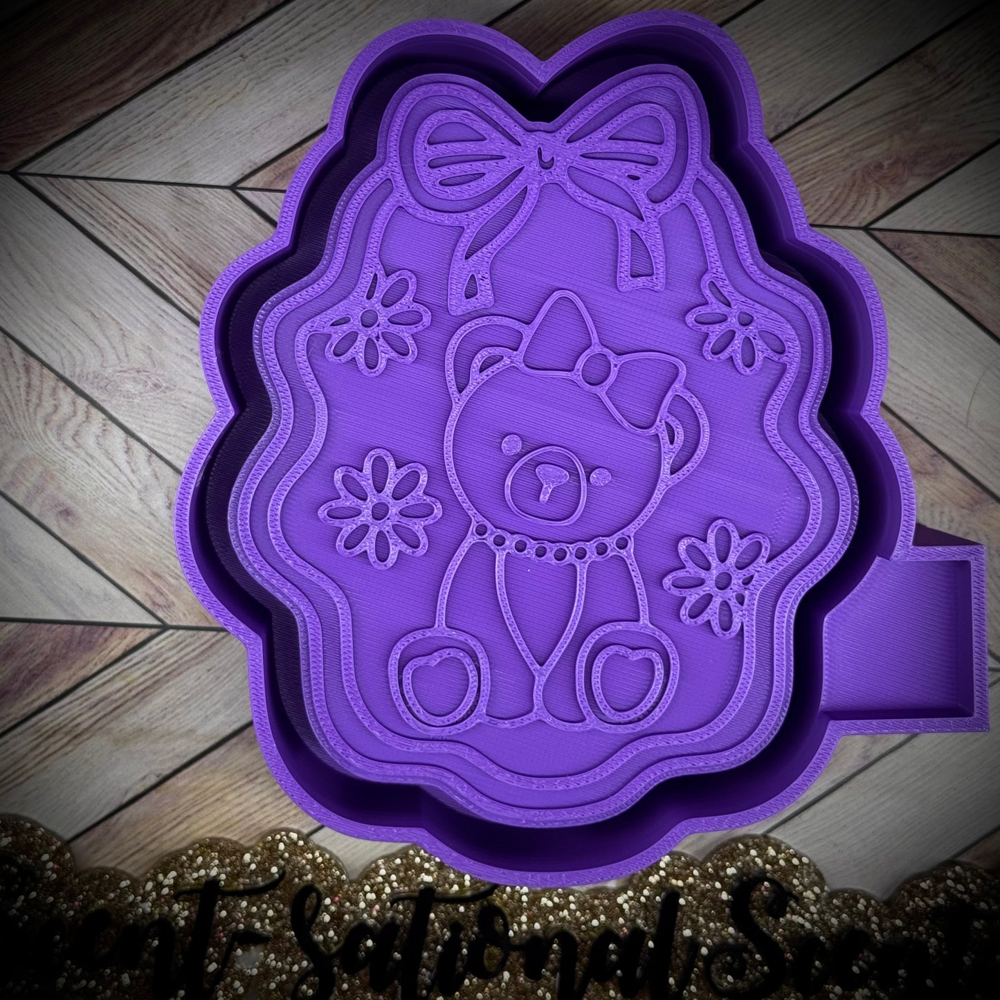 Cute Bear in Bow frame mold(523)