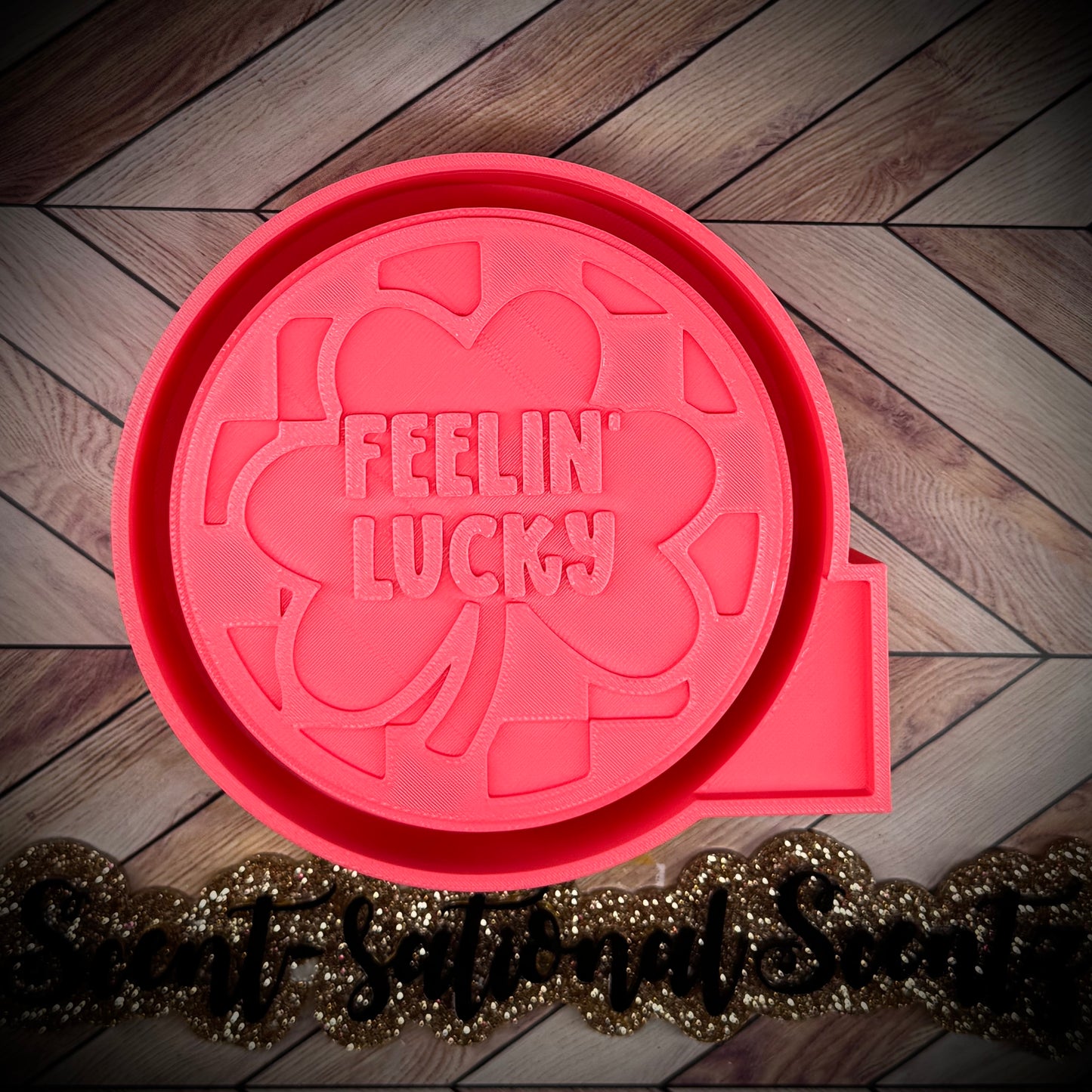 Feeling’ Lucky Check mold
