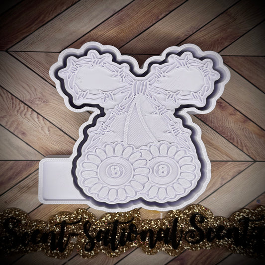 Concho Barb Wire Cherries