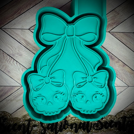 Skull Girl Bow Cherry mold