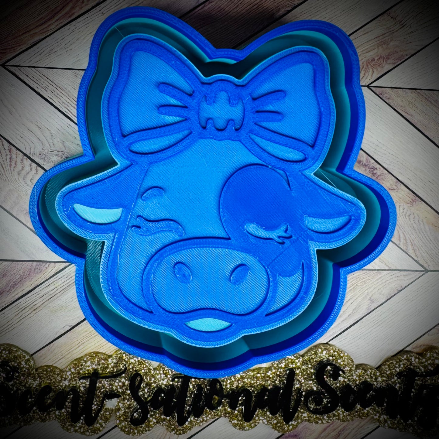 Cute Dairy Cow w/Bow mold