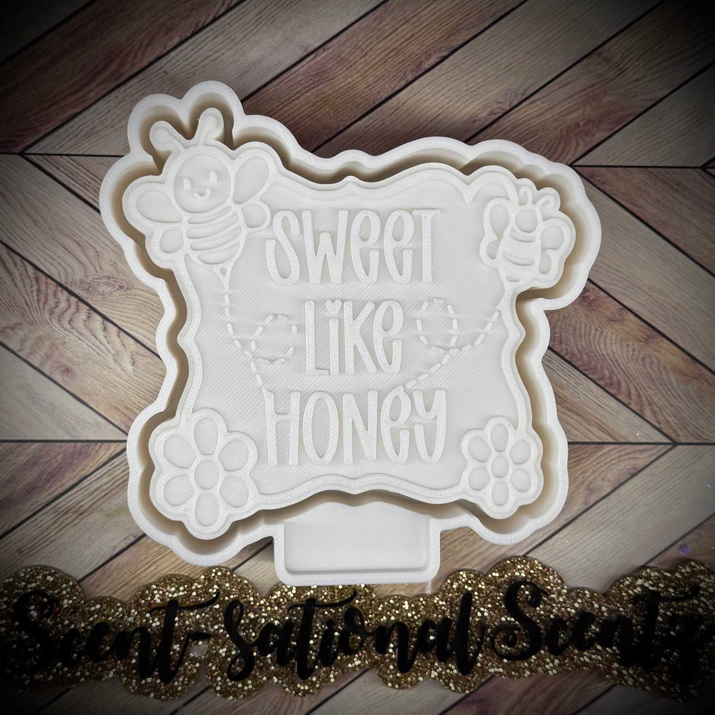 “Sweet Like Honey” mold(502)