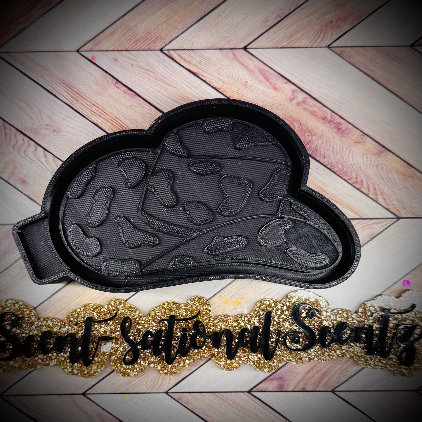 Cow print hat mold