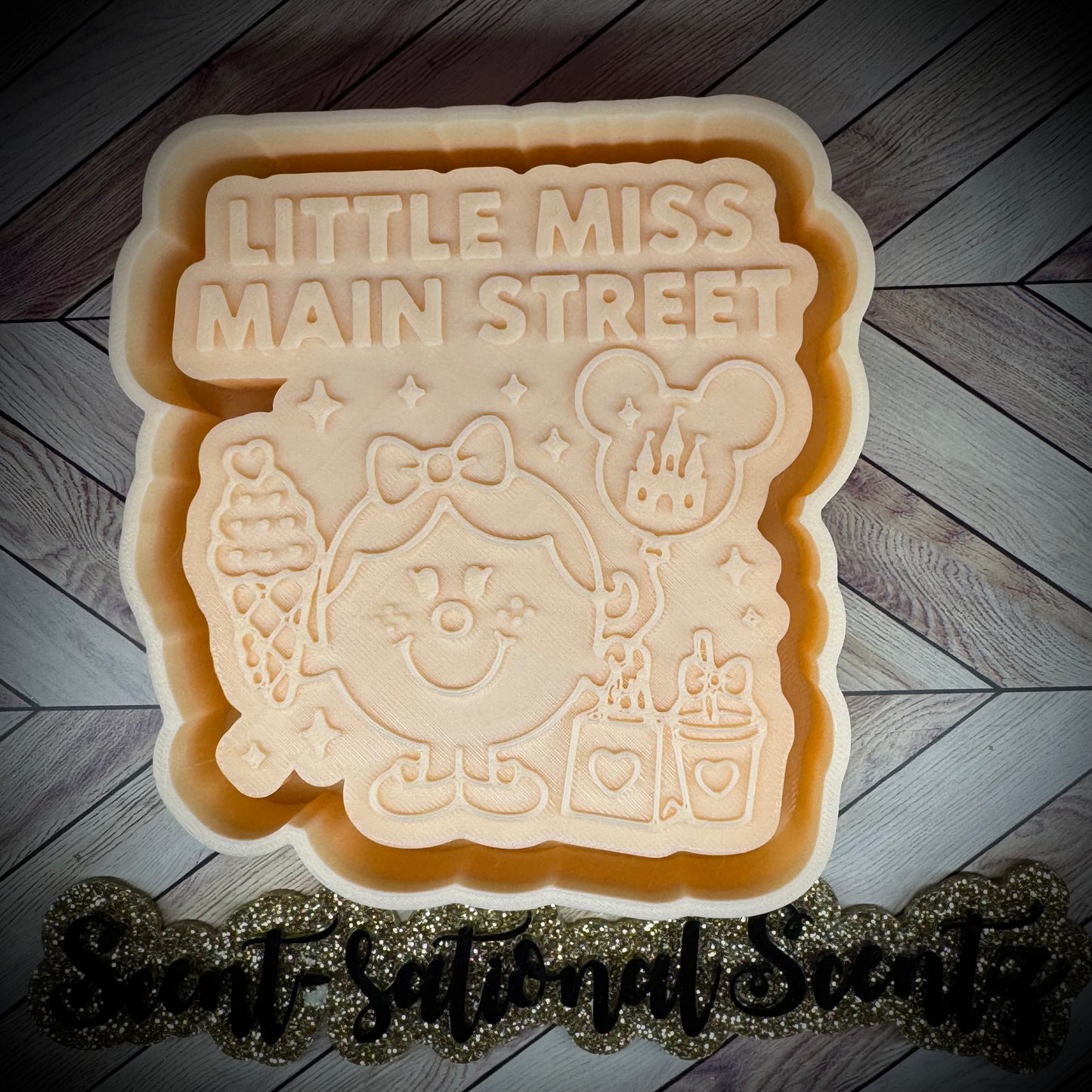 Little Miss Main St. mold