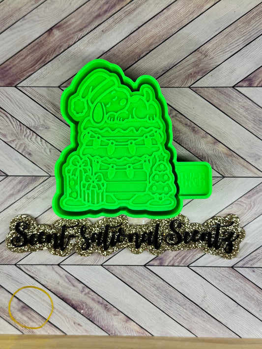 Xmas Snoop-y mold
