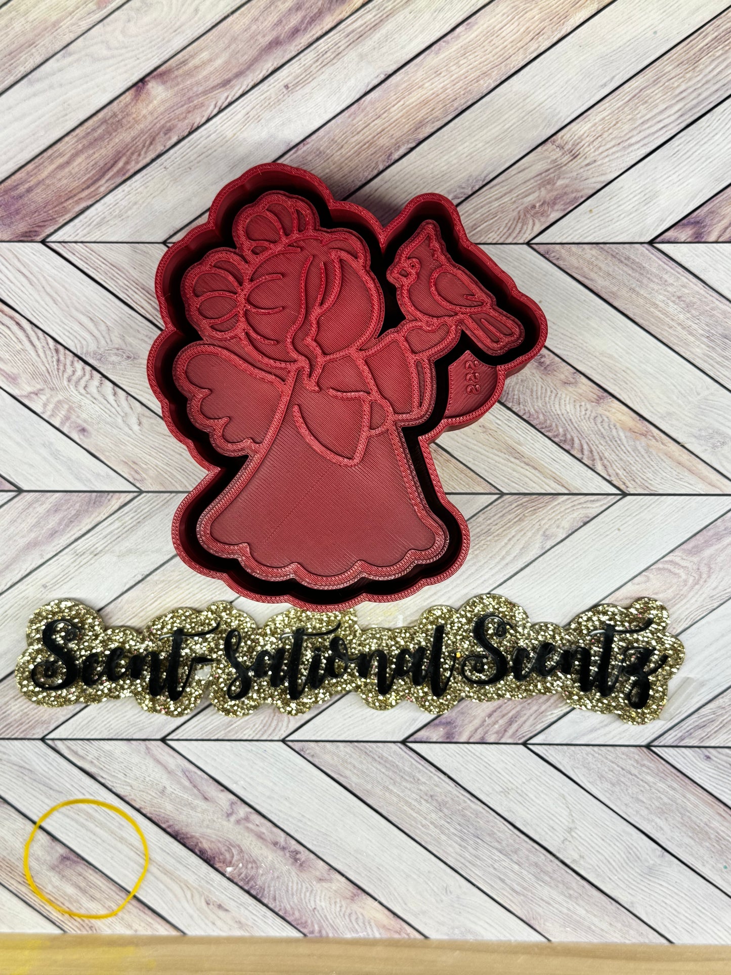 Angel w/Cardinal mold(944)
