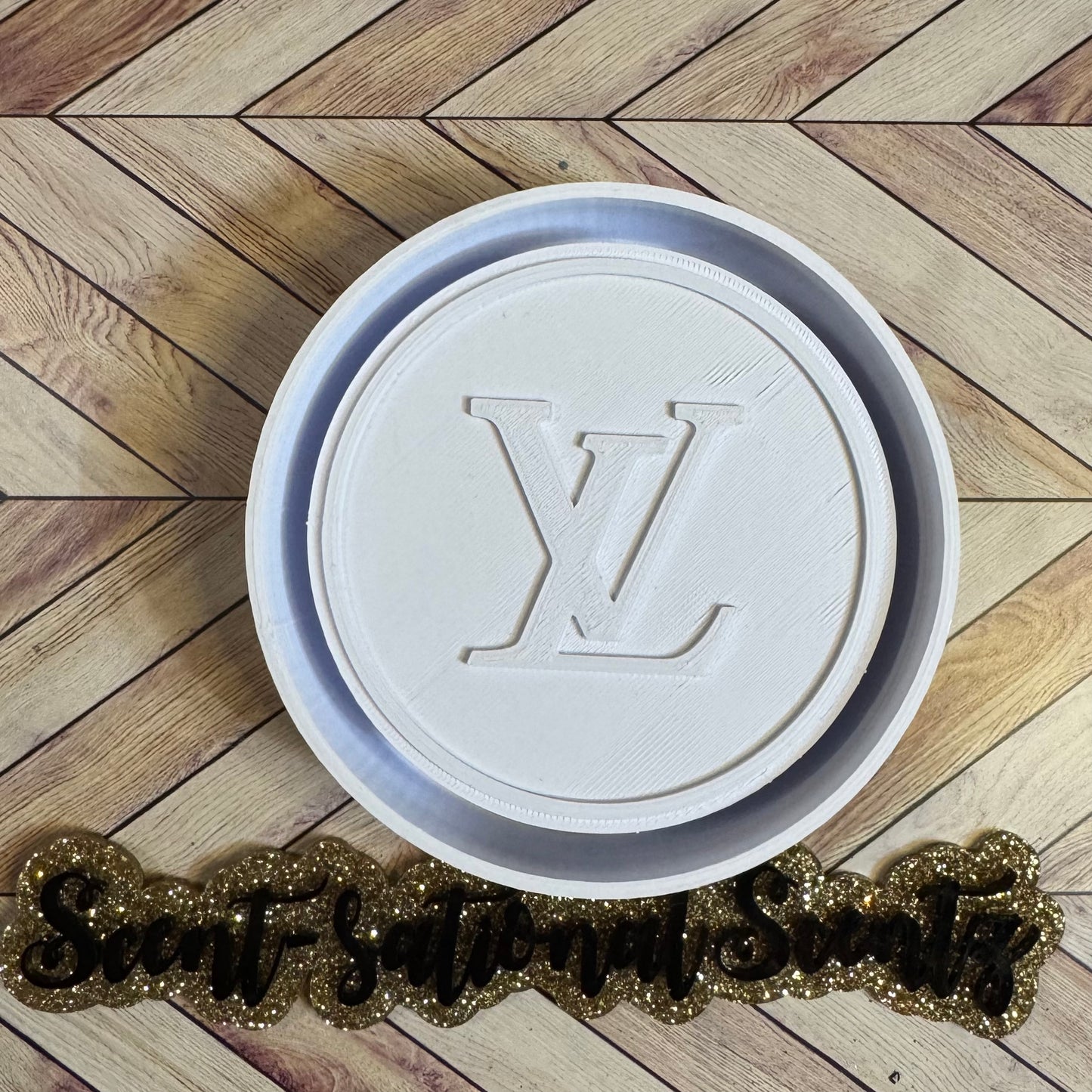 Round LV Freshie Mold(128)